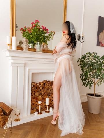 Анжела Озорная Брюнетка фото 6